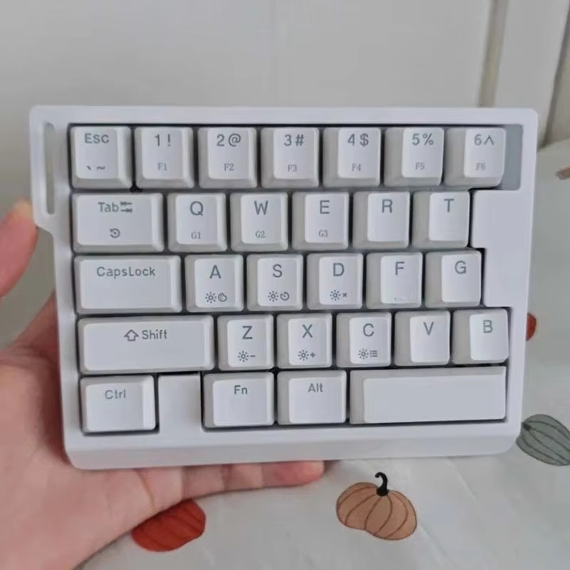 HE30 Mechanical Gaming Keyboar - Gaming Keyboard Hand recension och pris