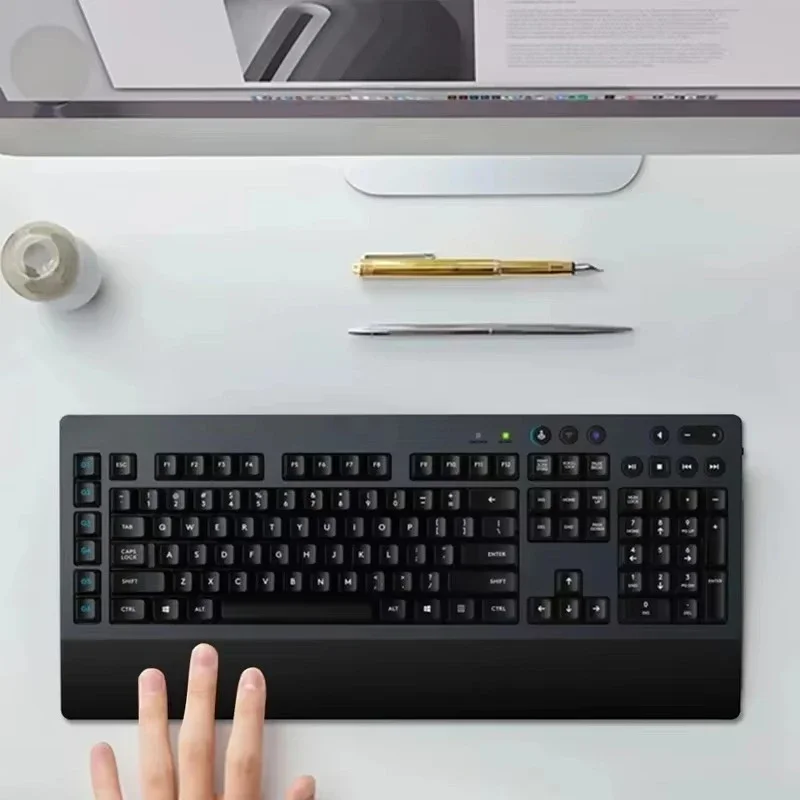 Original G613 Light Speed Wire - Gaming Keyboard Hand recension och pris